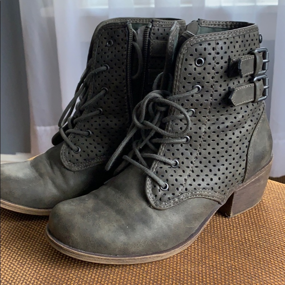 Roxy ‘combat’ boots, army green